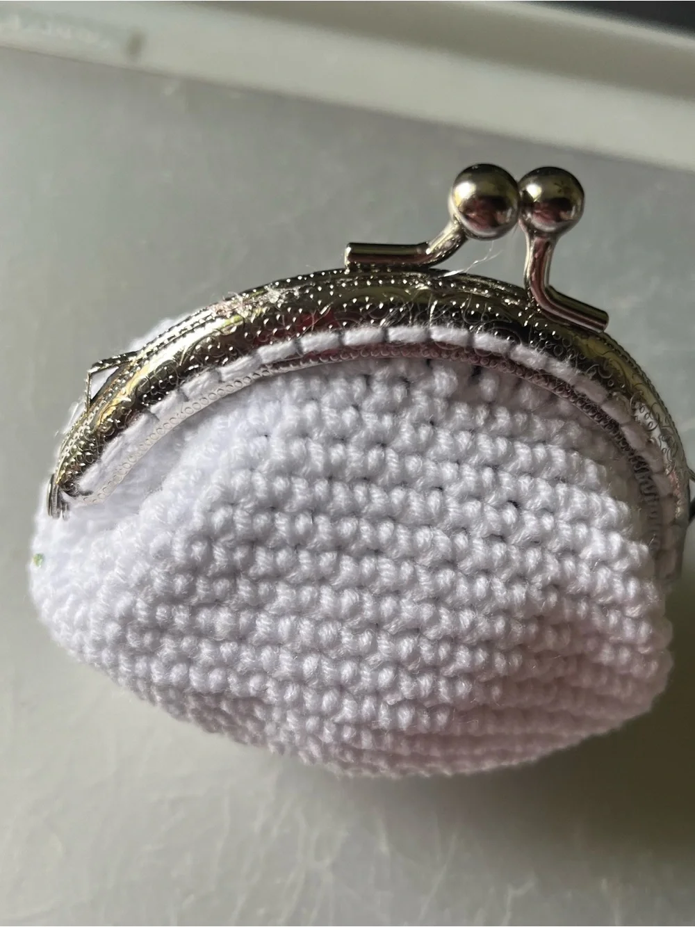 White Crochet Coin Purse with Pink, Blue & Purple Flower Appliqués New 3”x3.5”